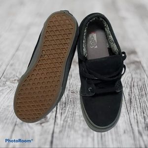 Vans 5.5 kids or sz7 women’s